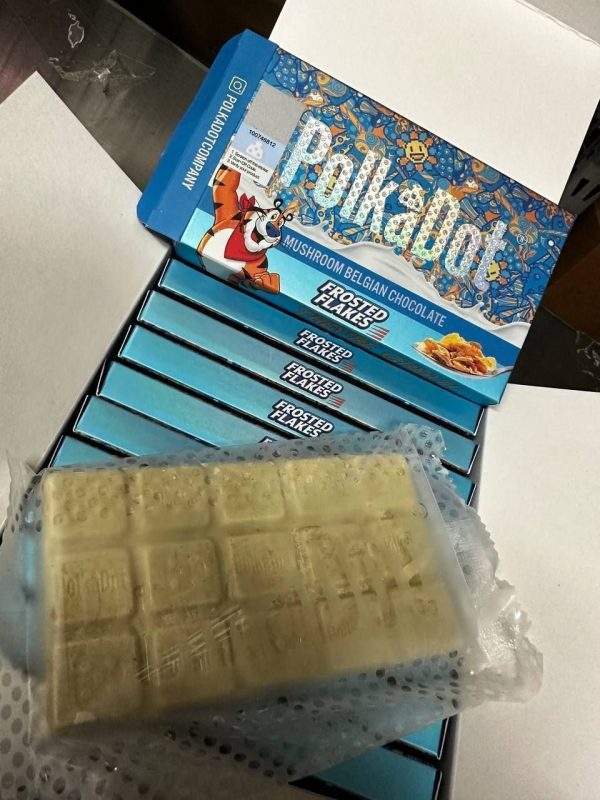 Polka Dot Mushroom Chocolate Bar (10,000mg)